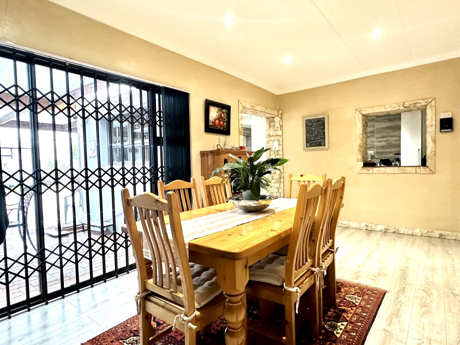 3 Bedroom Property for Sale in Porterville Western Cape